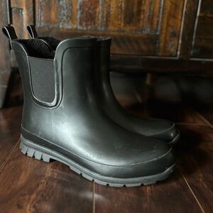 Eddie Bauer Women’s Black Winter & Rain Boots